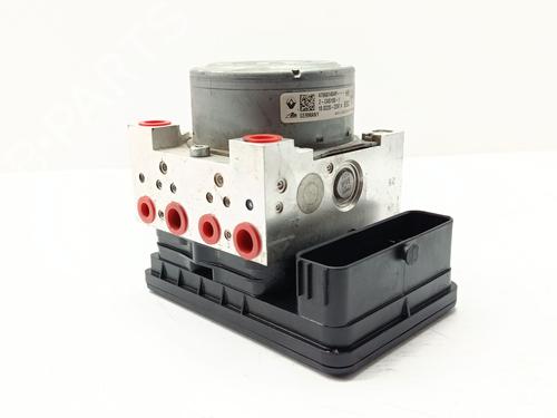 Used ABS pump RENAULT MEGANE IV Hatchback (B9A/M/N_) [2015-2026]  31570939