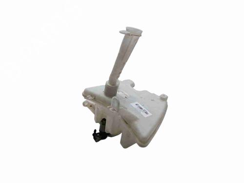 windscreen-washer-tank-toyota-auris-_e18_-2012-2013-2014-2015-2016-2017-2018-2019-37149567 main image