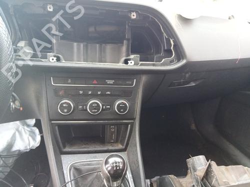 Warning switch SEAT LEON (5F1) | BP16843779I22