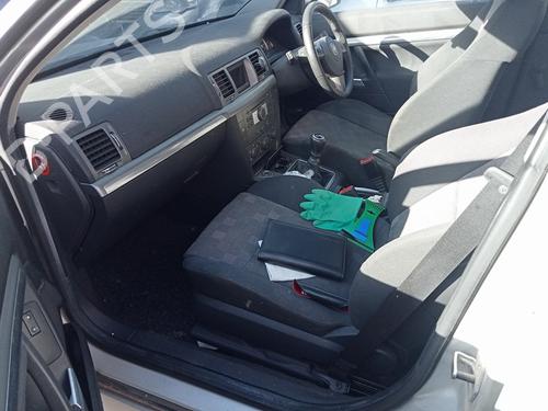 Engine control unit (ECU) OPEL VECTRA C (Z02) | BP18107230M57