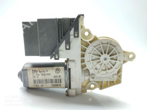 Rudehejsemotor bagstkærm højre SEAT LEON (1M1) 1.9 TDI (110 hp) 16738945