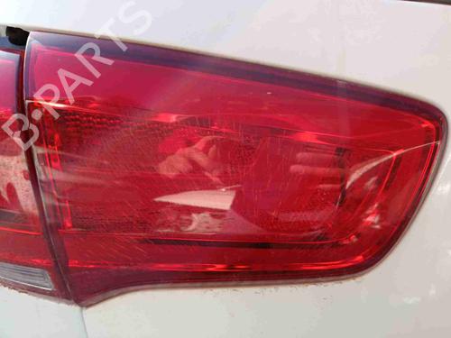 Venstre baglygte bagklap Venstre baglygte bagklap KIA SPORTAGE III (SL) 1.7 CRDi (116 hp) 39744321 39744321
