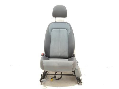 Asiento delantero izquierdo AUDI Q2 (GAB, GAG) 1.6 TDI (115 hp) 17521266