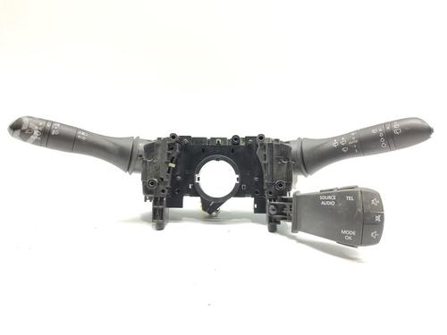 Used Headlight switch RENAULT MEGANE IV Hatchback (B9A/M/N_) 1.5 dCi 110 (B9A3) (110 hp) 16968505