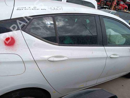 Used Right rear door Right rear door 39105655 39105655