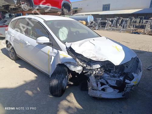 Engine control unit (ECU) FORD FOCUS III  | BP25791377M57 