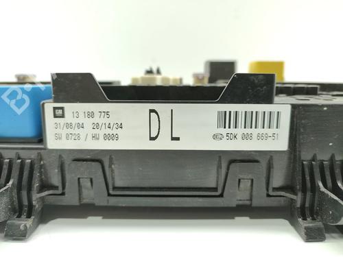 Fuse box OPEL ASTRA H (A04) 1.7 CDTI (L48) | BP16514161E1 