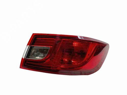 right-taillight-renault-clio-iv-bh_-2012-2013-2014-2015-2016-2017-2018-2019-2020-2021-33689638 main image