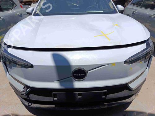 Used Front bumper Front bumper 37027364 37027364