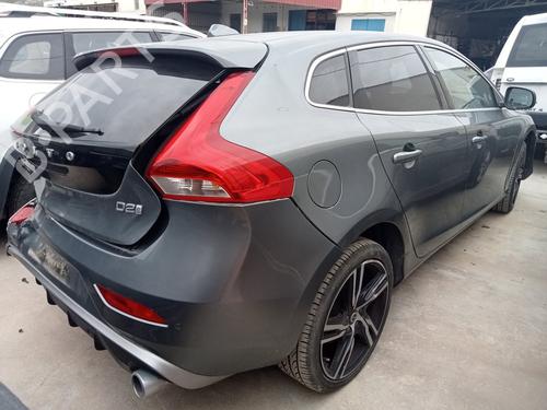 Engine control unit (ECU) VOLVO V40 Hatchback (525) | BP16512400M57