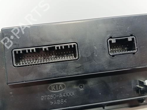 Climate control KIA CARENS IV 1.6 GDi | BP32385096I5