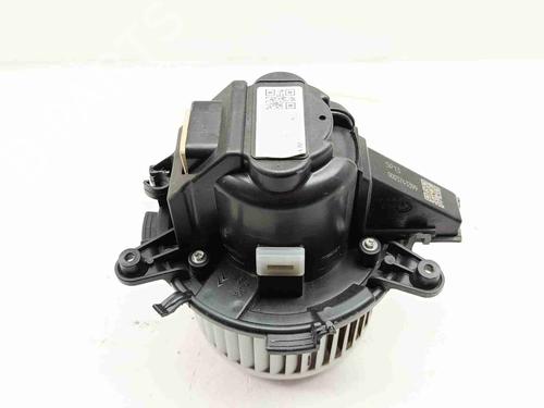 Used Heater blower motor Heater blower motor PEUGEOT 3008 II SUV (MC_, MR_, MJ_, M4_) [2016-2026] 40098079 40098079