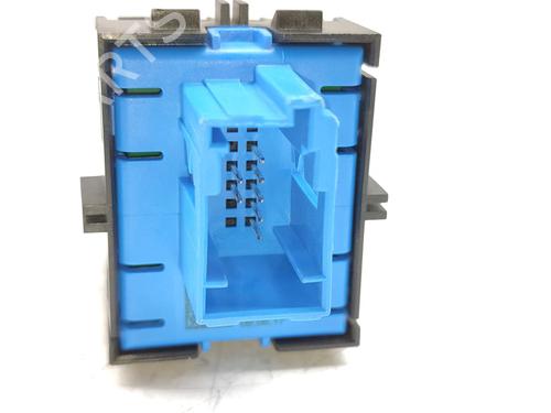 Switch PEUGEOT 3008 II SUV (MC_, MR_, MJ_, M4_) 1.2 THP/ PureTech 130 (MRHNSM, MRHNSU, MRHNSJ, MRHNYW,... | BP29916859I30 