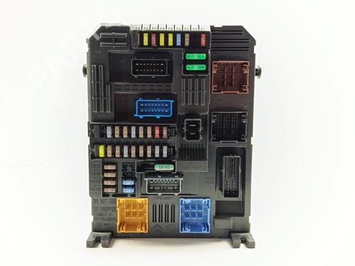 Used Electronic module Electronic module PEUGEOT 3008 II SUV (MC_, MR_, MJ_, M4_) 1.6 PureTech 180 (M45GFR, M45GFU) (181 hp) 33235427 33235427