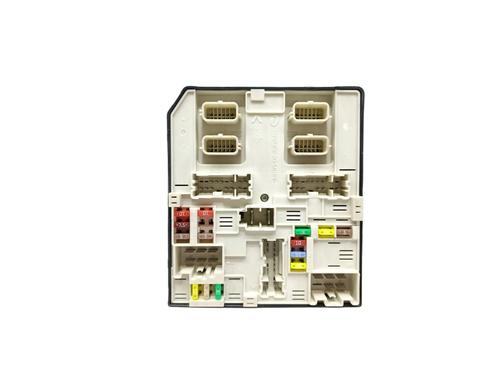 Used Fuse box Fuse box RENAULT MASTER III Van (FV) 2.3 dCi 130 FWD (FV0M, FV0Y, FV0J, FV02, FV03) (130 hp) 34584069 34584069