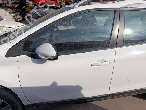 left-front-door-peugeot-2008-i-cu_-2013-34494828 main image