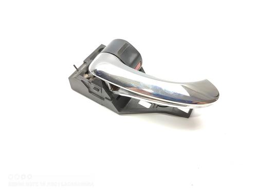 Used Front left interior door handle TOYOTA RAV 4 III (_A3_) [2005-2014]  19422057
