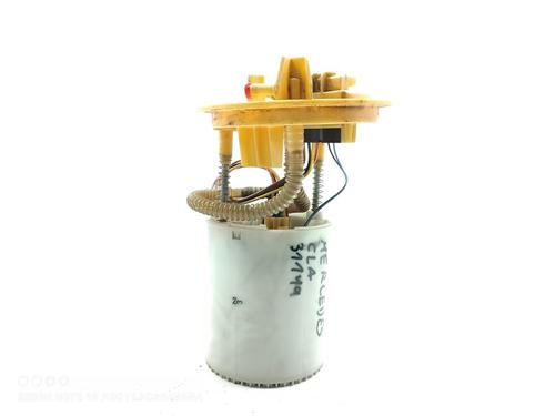 Used Fuel pump MERCEDES-BENZ CLA Coupe (C117) CLA 200 CDI / d (117.308) (136 hp) 25334548