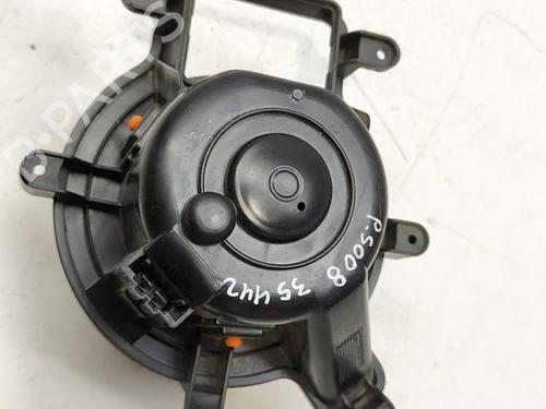 Used Heater blower motor PEUGEOT 5008 II (MC_, MJ_, MR_, M4_) [2016-2025]  26331109