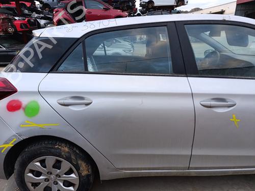 Used Right rear door HYUNDAI i20 II (GB, IB) 1.2 (84 hp) 30482048