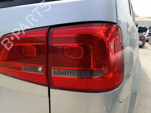 Used Right taillight VW TOURAN (1T1, 1T2) 2.0 TDI 16V (140 hp) 27500768
