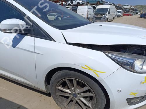 Used Right front fenders FORD FOCUS III [2010-2020]  28525191