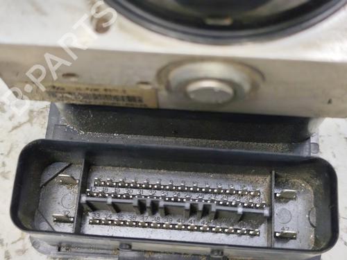 Used ABS pump VW GOLF V (1K1) [2003-2010]  25380093