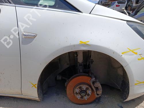 right-front-fenders-opel-zafira-tourer-c-p12-2011-35949346 main image