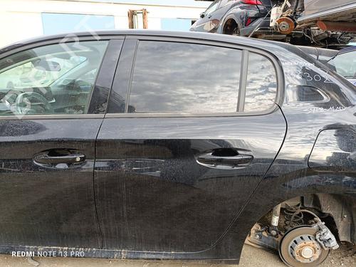 Used Left rear door PEUGEOT 208 II (UB_, UP_, UW_, UJ_) [2019-2025]  23107310