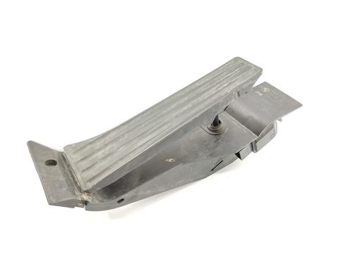 Pedal für LAND ROVER RANGE ROVER III (L322) 3.0 D 4x4 (177 hp) 16513846