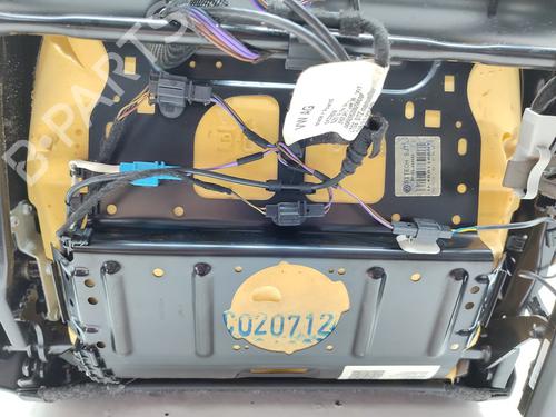 Right front seat VW GOLF VI (5K1)  | BP17216711C16 