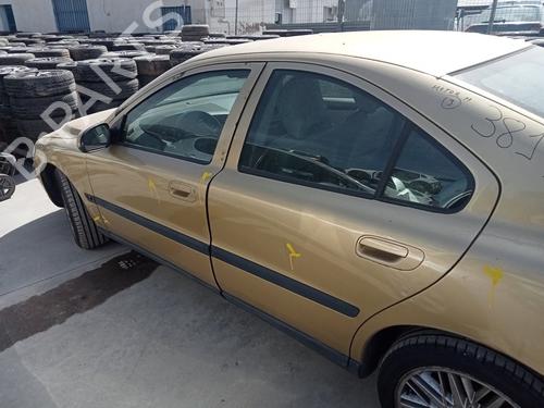 Left taillight VOLVO S60 I (384) 2.4 D | BP31081501C34