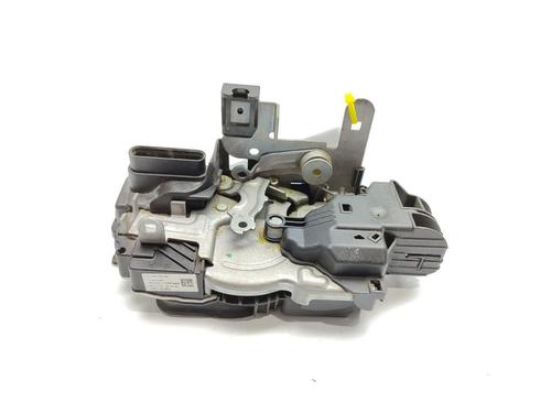 Used Front right lock VOLVO V40 Hatchback (525) D2 (120 hp) 16505603