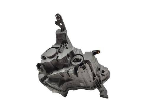 Left headlight CITROËN C4 III (BA_, BB_, BC_) 1.2 PureTech 130 (BAHNSA, BAHNSB) | BP23533535C28