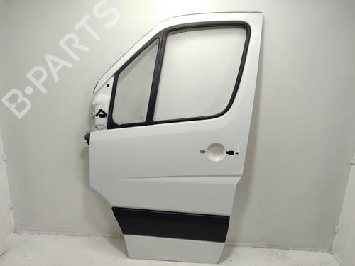 Puerta delantera izquierda MERCEDES-BENZ SPRINTER 3,5-t Van (B906) 313 CDI (906.631, 906.633, 906.635, 906.637) (129 hp) 17339573