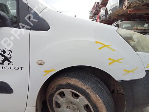 Used Right front fenders PEUGEOT PARTNER Box Body/MPV 1.6 HDi 16V 4x4 (90 hp) 30700758