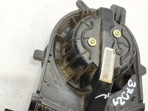 Used Heater blower motor RENAULT SCÉNIC II (JM0/1_) [2003-2010]  26331133