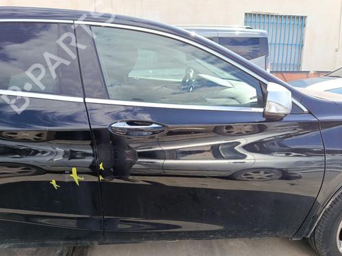 Used Right front door Right front door INFINITI Q30 1.5 D (109 hp) 33716490 33716490