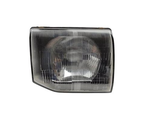 Used Right headlight MITSUBISHI PAJERO II (V3_W, V2_W, V4_W, V5_W) 2.5 TD 4WD (V24W) (99 hp) 30467773