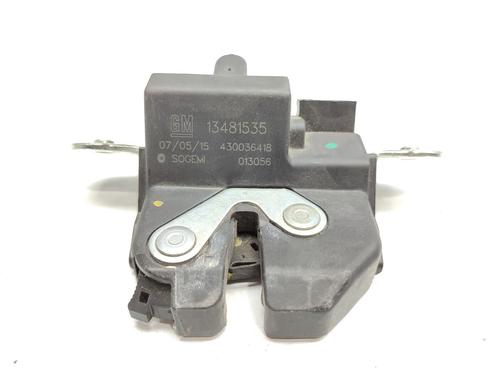 Used Tailgate lock OPEL CORSA E (X15) 1.3 CDTI (08, 68) (75 hp) 17440232