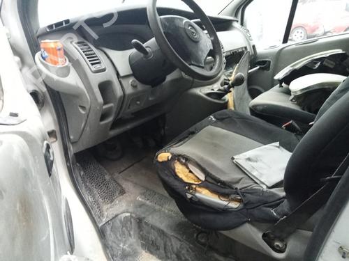 Right headlight OPEL VIVARO A Bus (X83) 2.0 CDTI (F7, J7, A07) | BP30467921C29 