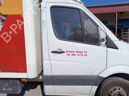 Used Right front door Right front door MERCEDES-BENZ SPRINTER 5-t Platform/Chassis (B906) 515 CDI (906.153, 906.155, 906.253, 906.255) (150 hp) 39980887 39980887