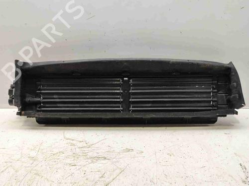 Used Grille Grille 37198709 37198709