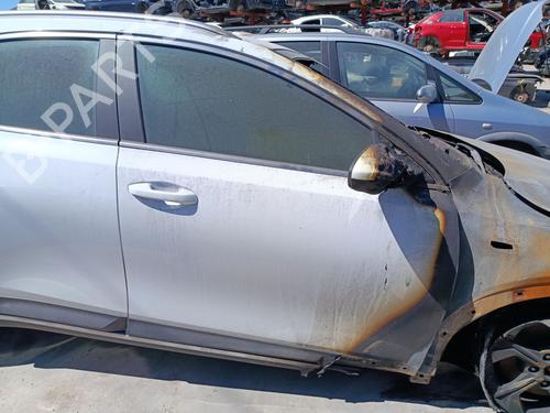 Used Right front door Right front door KIA XCEED (CD) 1.0 T-GDI (120 hp) 33716501 33716501