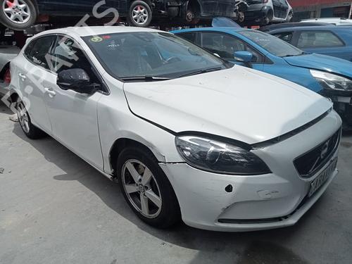 Switch VOLVO V40 Estate (645)  | BP18150539I30 