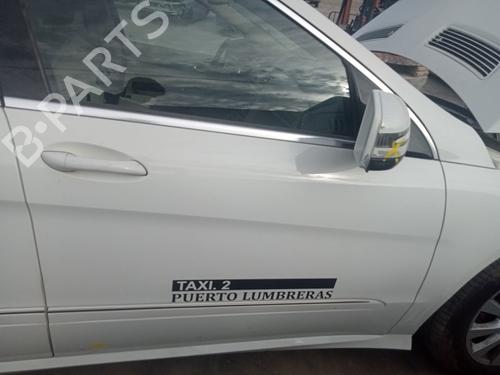Used Right front door MERCEDES-BENZ R-CLASS (W251, V251) R 300 CDI 4-matic (251.020) (190 hp) 28547390
