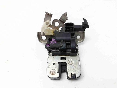 Used Tailgate lock Tailgate lock AUDI A3 Sportback (8PA) 1.6 TDI (105 hp) 27270144 27270144