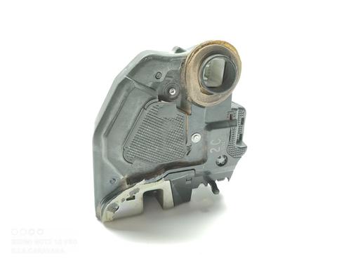 Cerradura puerta trasera izquierda TOYOTA RAV 4 III (_A3_) 2.2 D 4WD (ALA30_) (177 hp) 16946903