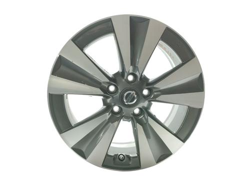 flk-nissan-pulsar-hatchback-c13-2014-31707014 main image