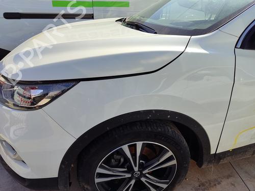 Used Left front fenders NISSAN QASHQAI II SUV (J11, J11_) [2013-2025]  23843880